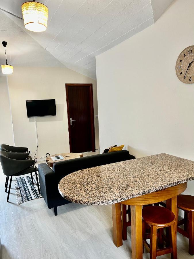Sebastian'S Apartment São Vicente エクステリア 写真